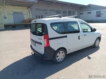 Dacia Dooker 1.6i-16v rok 2016 TAŽNÉ malý nájezd KM - 8