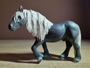 SCHLEICH Koně SBĚRATELSKĒ FIGURKY 104 - 8