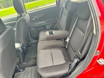 Mitsubishi Outlander 2.2 DI-D 110kw 4WD, 1. Majitel, ČR - 8
