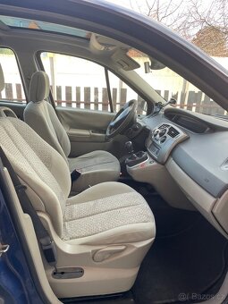 Renault Scenic 1.9 dCi - 8