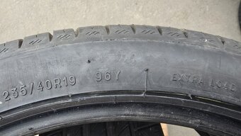 Letní pneu 235/40/19 Kleber - 8