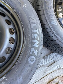 VW Transporter Multivan T5-letní sada 5x120 R16 215/65/16C - 8