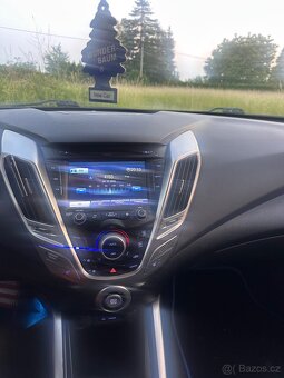 Hyundai veloster - 8