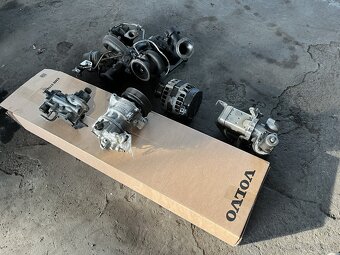 Motor D4204T23 173kW Volvo V90CC - 8