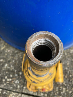 Hever, hydraulický zvedák panenka za 700 kč - 8