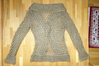 Dámský svetr/ svetřík se šálovým límcem vel. M - 8