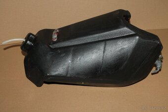 ČZ 125/519 Rám, nádrž , molitan sedla a další díly - 8