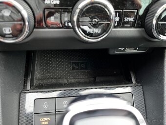 Škoda Octavia RS DSG 4x4 KOMBI CANTON TAŽNÉ PANORAMA - 8
