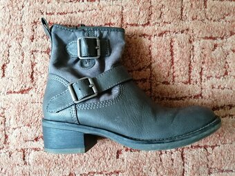Dámské hnědé kotníkové boty vel. 39 - 8