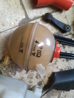 Díly motoru AKQ Golf 1.4 16V - 8