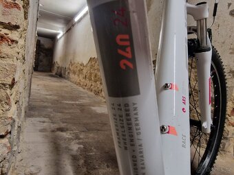 Dětské horské kolo 24" CUBE - 8