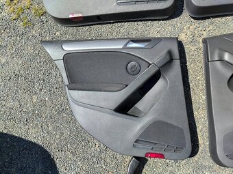 Tapeci, loketka, nářadí Golf VI - 8