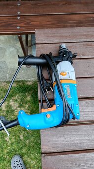 Elektrická vrtačka Narex - 8