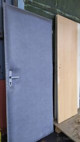 Panelákové vchodové dveře, 80 cm. L. P. - 8