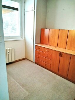 2+1 Kopřivnice, nezařízený, 14.000 Kč se vším. Volný 20.5. - 8