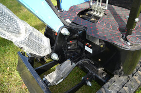 miniBagr HT 1500kg naftový dvouválec 19koní - 8