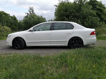 ŠKODA SUPERB 2.0TDi 125KW DSG SERVIS VÝBAVA - 8