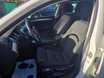 Volkswagen Passat Variant 1.5 TSI Comfortline DSG - 8