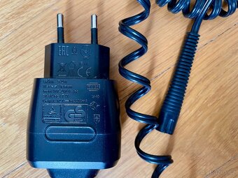 Braun Clean & recharge stanice + 2 kartuše - 8