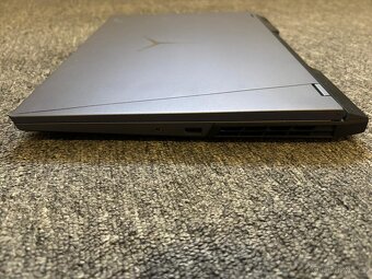 Lenovo Legion 5 Pro - 8
