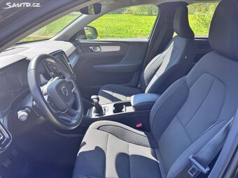 XC 40 1.5 T2 MOMENTUM PRO, VIRTUÁL, MANUÁL 6° - 8