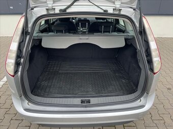Ford Focus 2,0 TDCi Duratorq Trend (2010) - 8