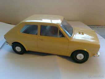 od POCHER RIVAROSSI, MIERKA 1:13: FIAT 127,850,128. - 8