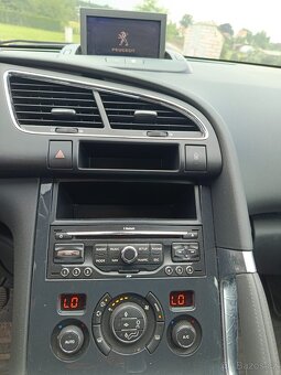 Peugeot 3008, 1.6 HDI, automat, navigace, 2011 - 8