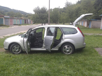 Ford Focus GHIA MK2 1.6 TDCi 80 kW, Kombi, r.v. 2006 - 8