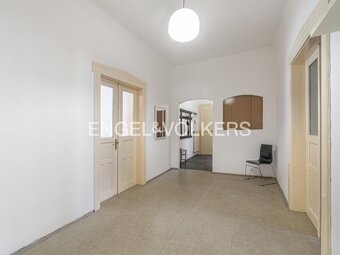 Pronájem bytu 4+1 140 m2 - 8