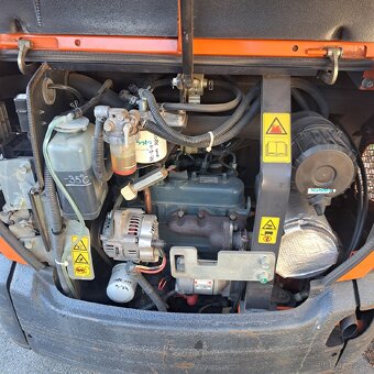 Minibagr Kubota KX016-4 - 8