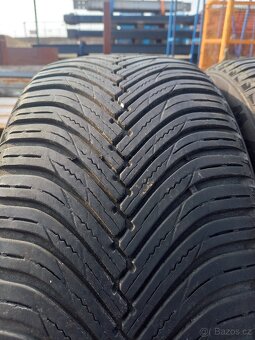 Pneu 225/45 R18 95W celoroční pneumatiky - 8