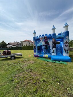 Skákací hrady, skluzavky, kolotoč, rodeo býk - 8