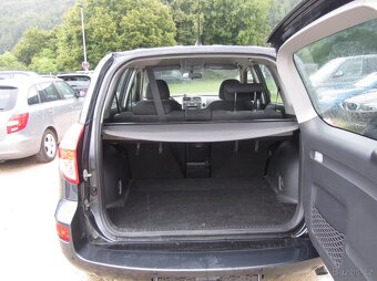 Toyota RAV 4 2,0i Sol benzín 112kw - 8