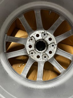 5x112 R17 7,5J ET30 BMW G20 / G21 - 8