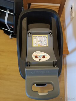 Autosedačka vajíčko maxi cosi + izofix familyfix - 8