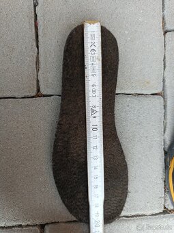 Prodám dětské vysoké zimní boty Keen vel. EU 32/33 - 8