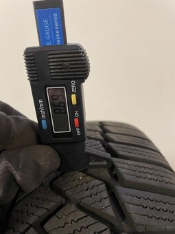 Original zimni Mercedes C W205 r18 + 225/45/18 95% - 8