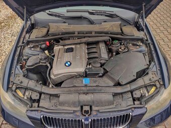 BMW 325i 160 KW,DVOUZONOVÁ KLIMATIZACE, EL.ŠÍBR - 8