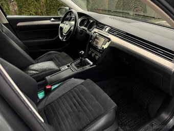 VW Passat B8 Variant Highline alcantara Full Led - 8