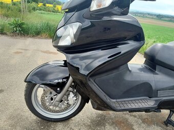 Suzuki Burgman 650i ABS - 8