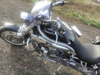 Hyosung Aguilar gv 650 r.v.2008 - 8