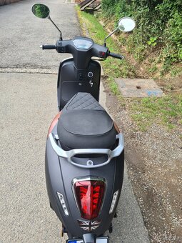 TERRA 125i - 8