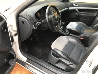 Škoda Octavia II RS 2.0 TFSI 147KW Face lift R.V 2012 - 8