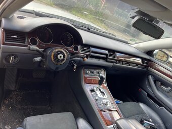 Audi A8 - 8