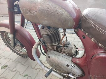 Jawa 250 - 8