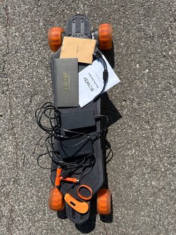 Elektrický longboard Exway flex pro, zachovalý - 8