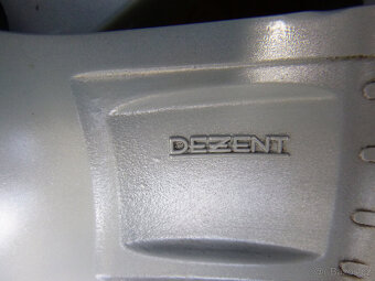 Letní alu sada originál Dezent 5x114,3 7Jx17 ET48 - TPMS - 8