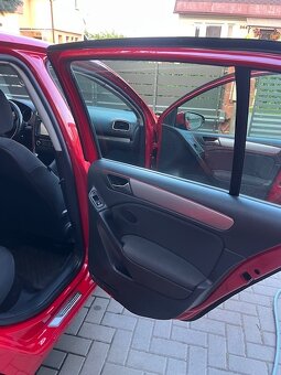 Prodám Volkswagen Golf6 1,2 TSI - 8