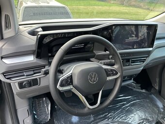 Volkswagen T7 Caravelle - 8